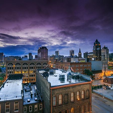 Frontdesk Maxwell Lofts Milwaukee Walker'S Point Appartamento Esterno foto